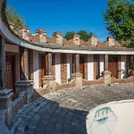 Hotel Livia 3*